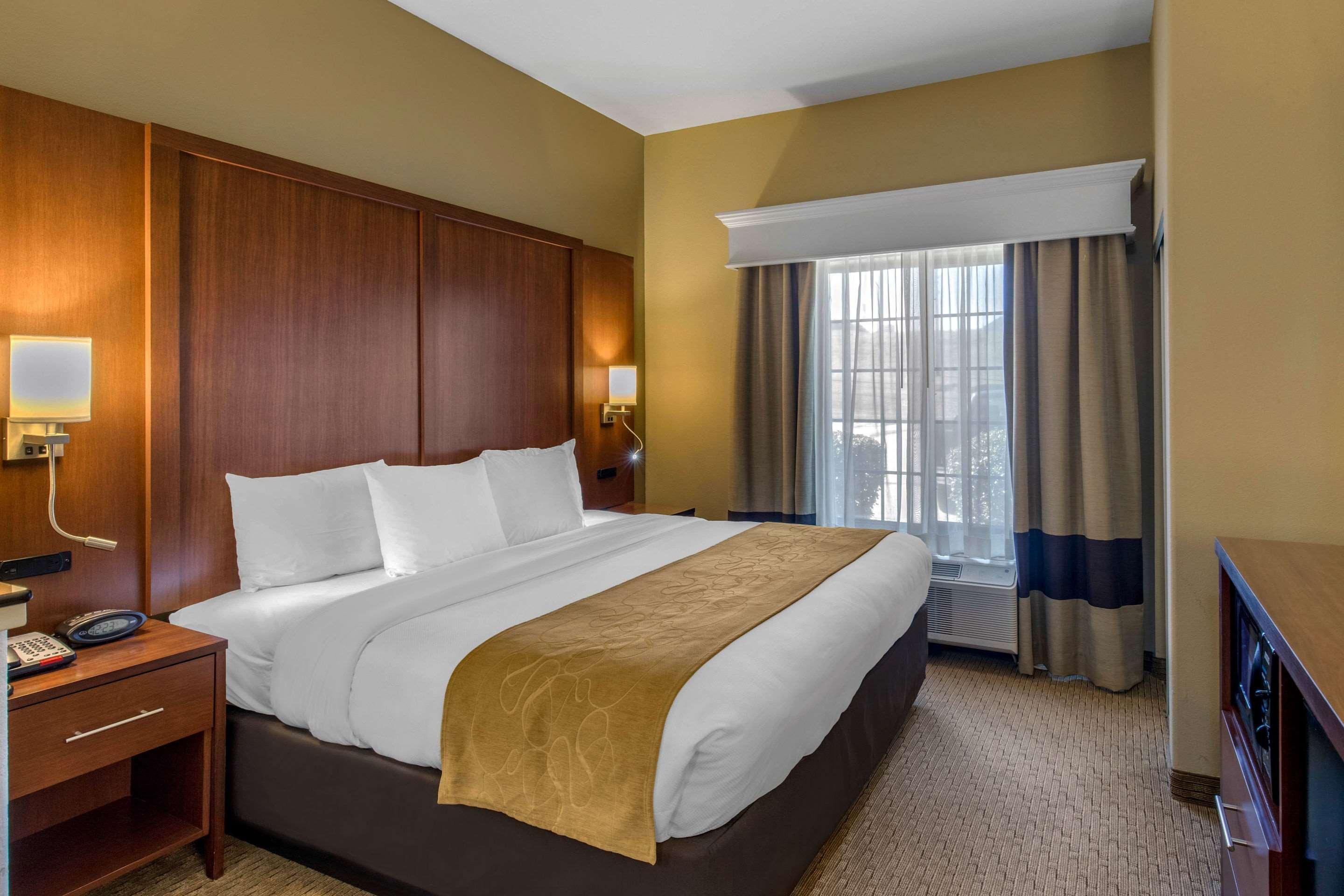 Comfort Suites Marshall Exterior foto