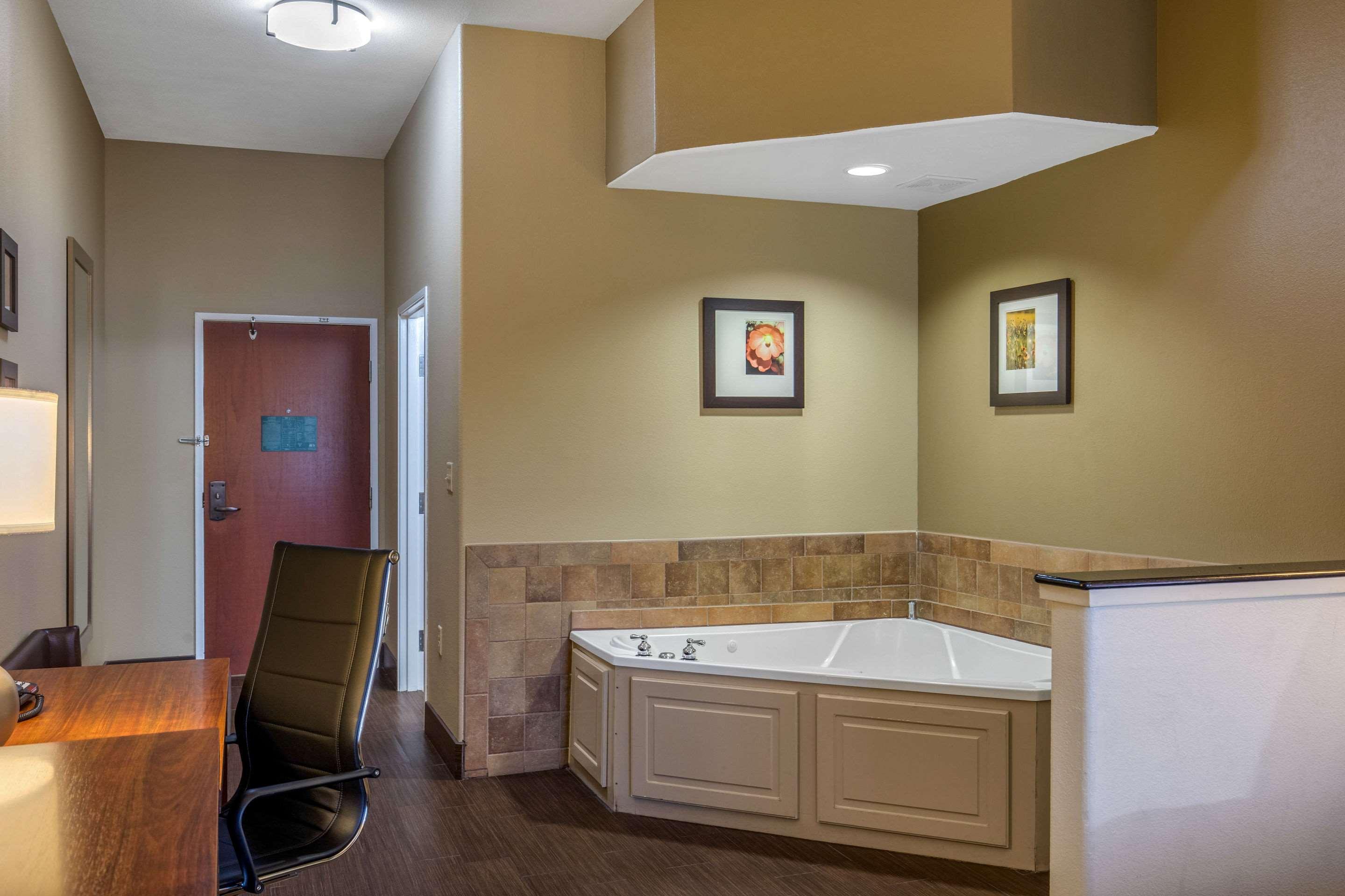 Comfort Suites Marshall Exterior foto
