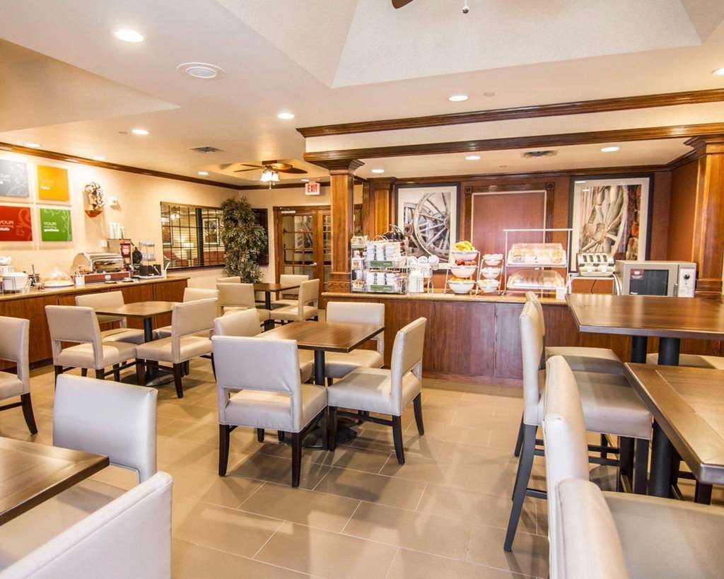 Comfort Suites Marshall Restaurant foto